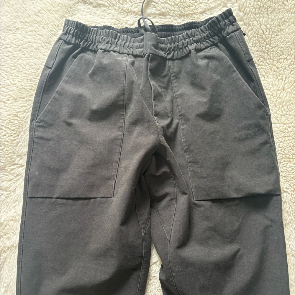 lululemon athletica Black Men's Jogger Sweatpants - Picture 2 of 8
